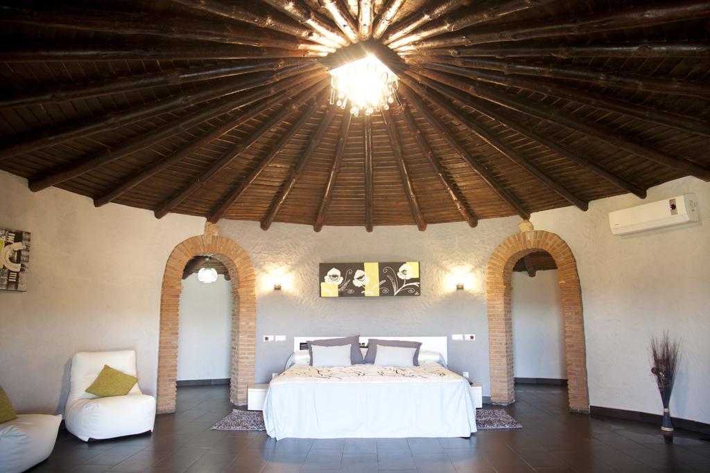 Готель Complejo Rural El Prado Logrosan Екстер'єр фото
