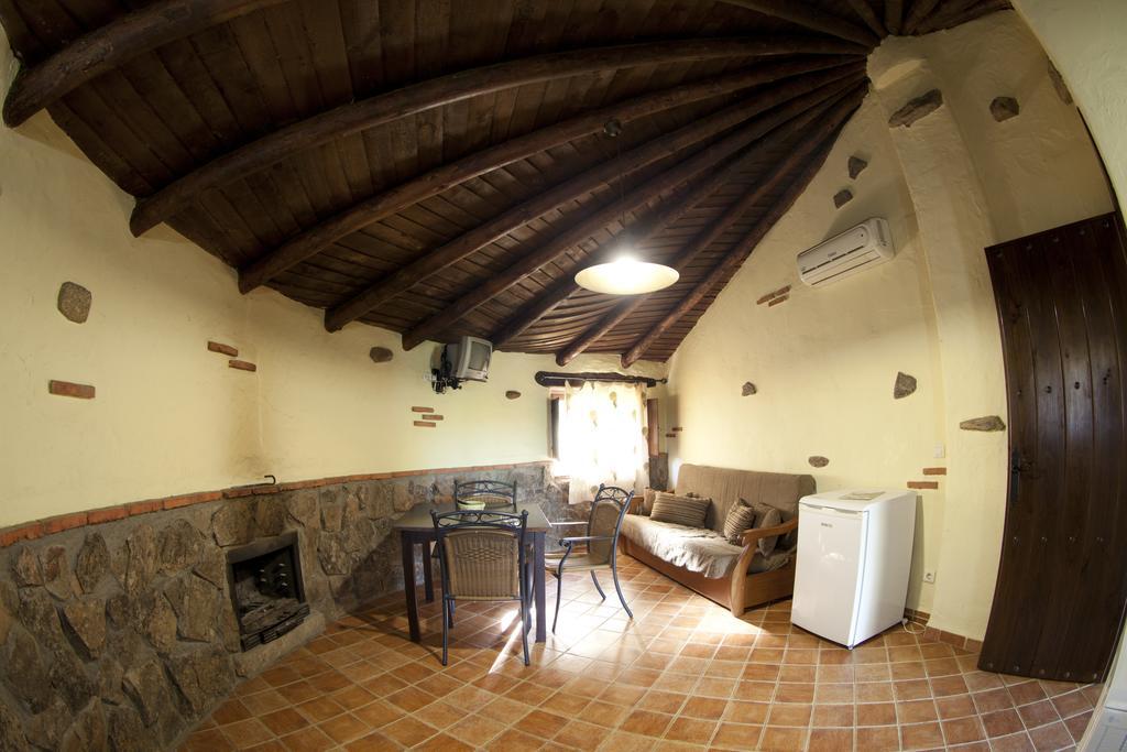 Готель Complejo Rural El Prado Logrosan Екстер'єр фото