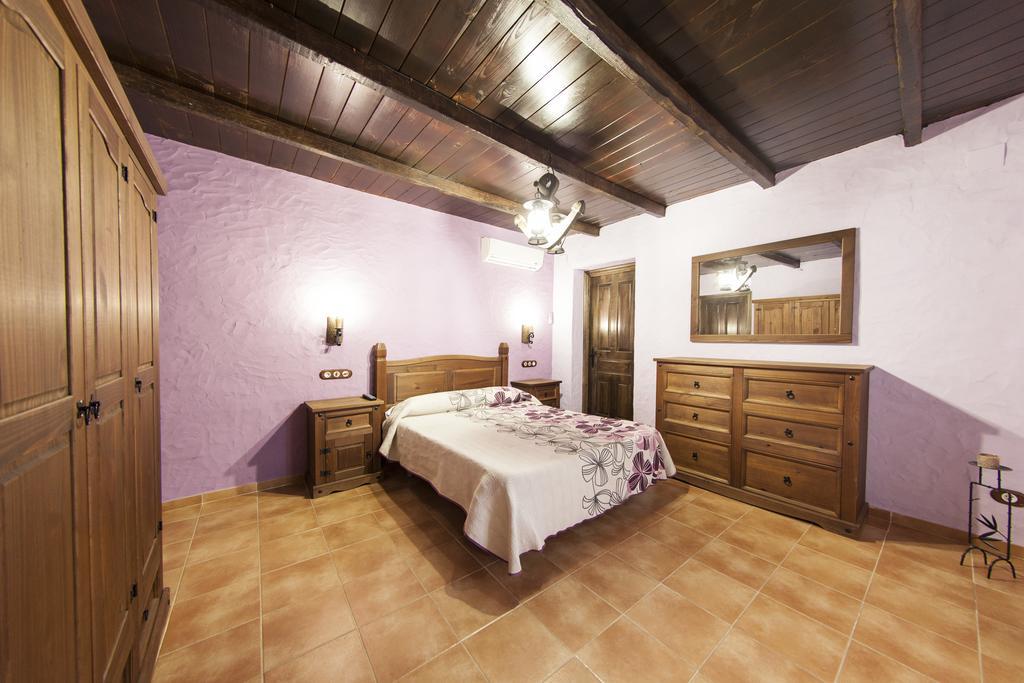 Готель Complejo Rural El Prado Logrosan Екстер'єр фото